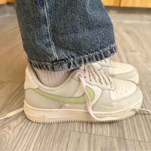 Nike Women's Air Force 1 Olive Aura